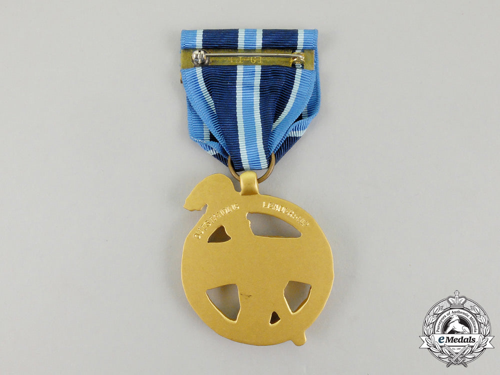united_states._a_nasa_outstanding_leadership_medal_l_738_1