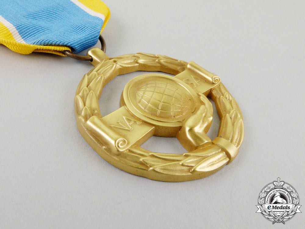 united_states._a_nasa_public_service_medal_l_745_1