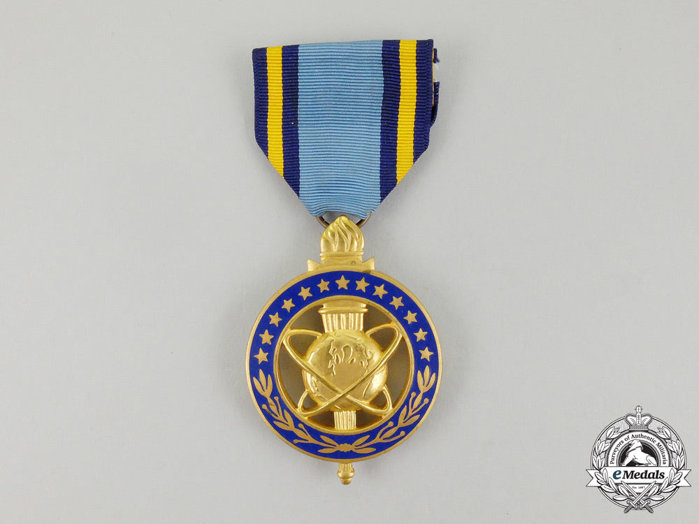 an_american_defense_intelligence_agency_exceptional_civilian_service_medal_l_752_1