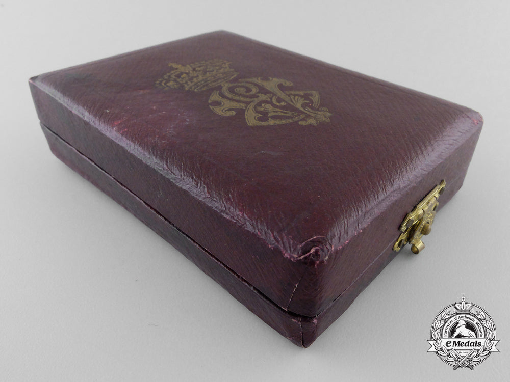 an_italian_order_of_the_crown;_officer's_cross_in_gold_with_case_l_871
