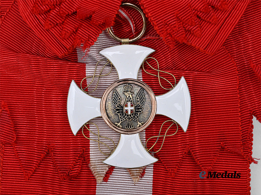 italy,_kingdom._an_order_of_the_crown,_grand_cross_set,_in_gold,_by_gardino_e_medals__m0332-75_10
