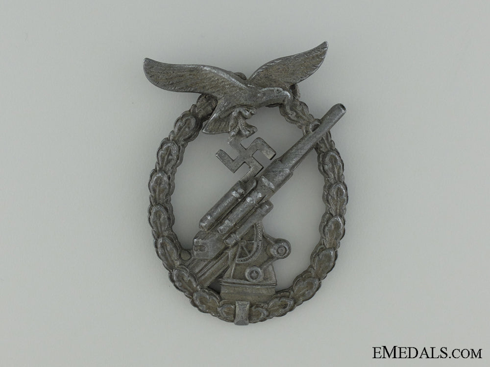 luftwaffe_flak_badge,_in_zinc,_unmarked_luftwaffe_flak_b_5397462644c6a