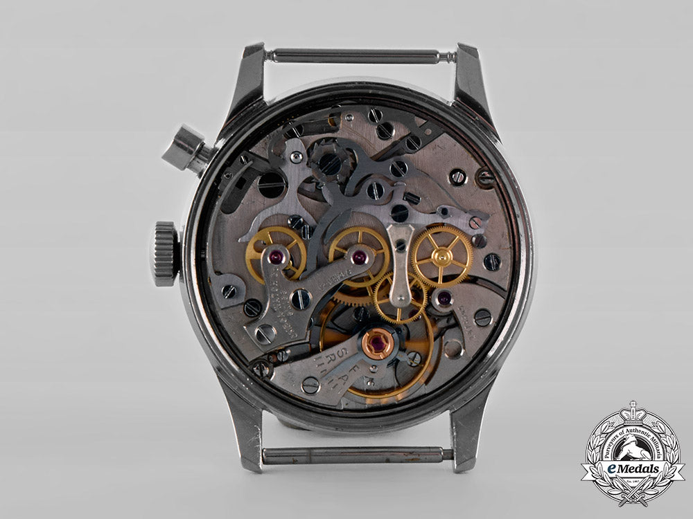 canada,_commonwealth._a_rare1962_omega_rcaf_single_button_chronograph_m0382_3_lo_003