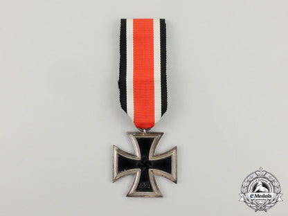 an_iron_cross1939_second_class_m17-000080