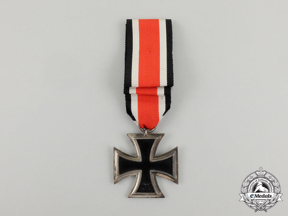 an_iron_cross1939_second_class_m17-000083