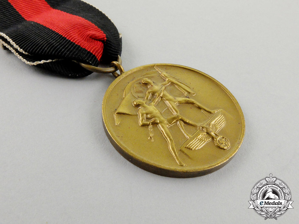 an_entry_into_the_sudetenland_commemorative_medal_for_october1,1938_m17-000108