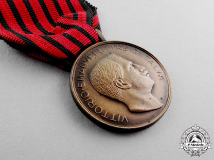 italy._two_awards_and_decorations_m17-1139