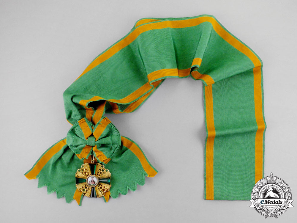 baden._an_order_of_the_zähringer_lion_in_gold,1_st_class_grand_cross,_c.1900_m17-1224