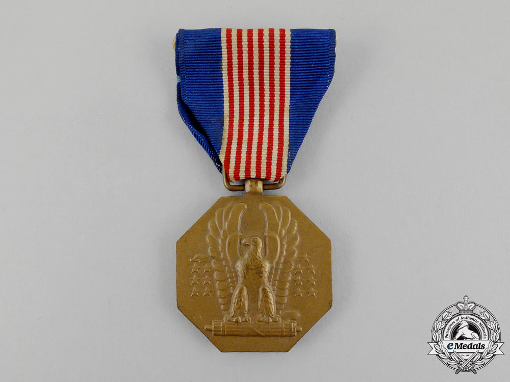 united_states._an_american_soldier's_medal_m17-1507