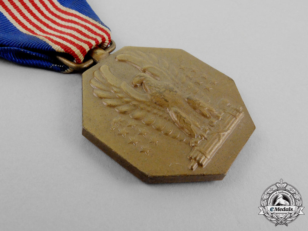 united_states._an_american_soldier's_medal_m17-1509