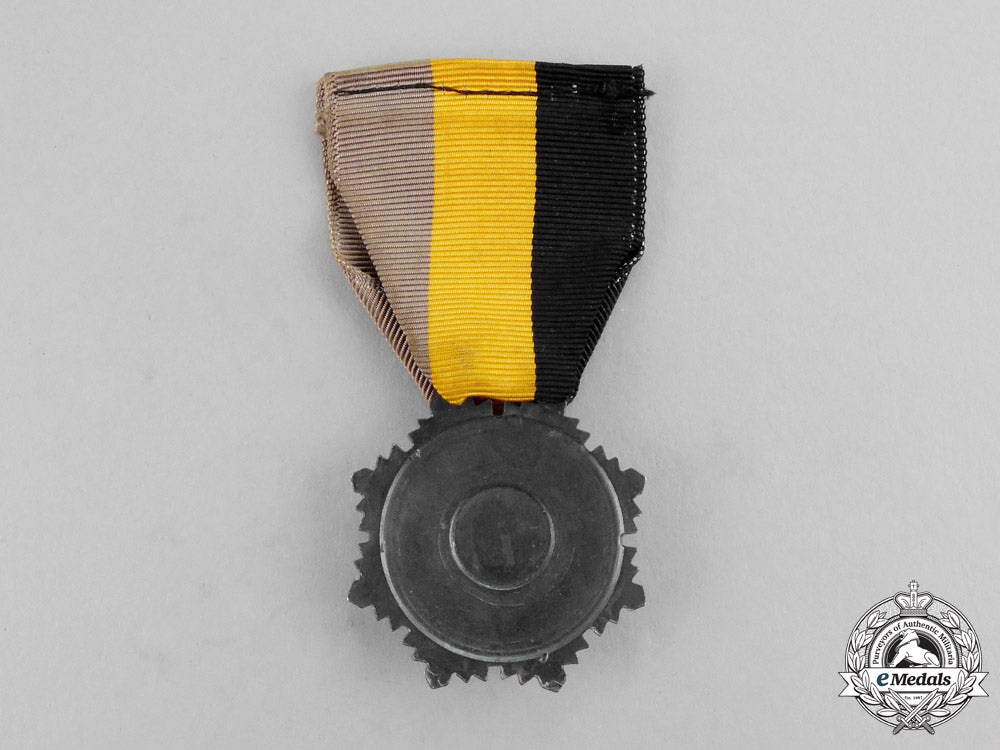 united_states._five_military_badges_m17-1636