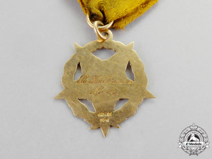united_states._a_washington_headquarters_association_breast_badge_in_gold,_c.1920_m17-1670