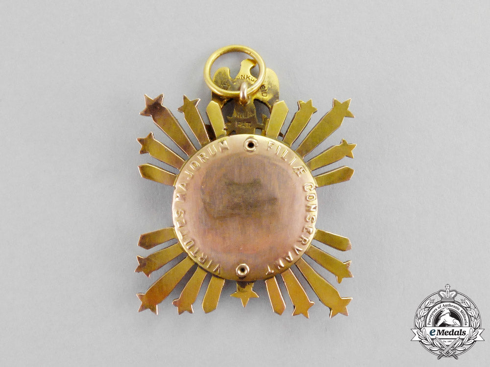 united_states._an_american_society_of_the_colonial_dames_of_america_membership_in_gold,_breast_badge,_c.1880_m17-1678_1_1_1_1_1_1_1_1_1_1_1_1_1_1