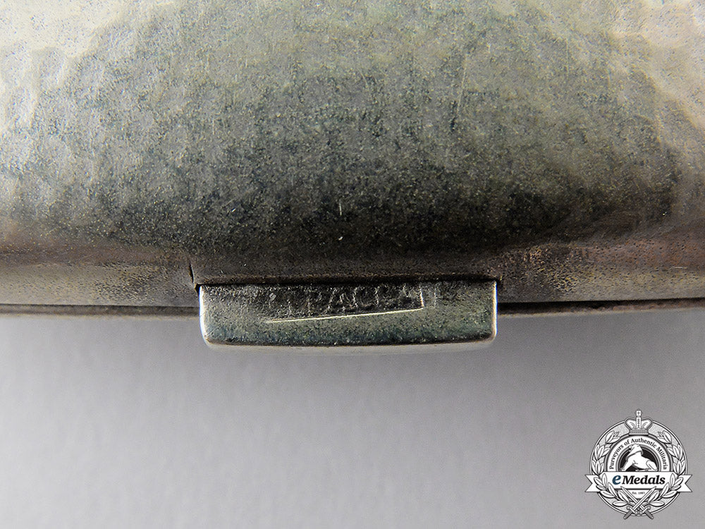 germany._an_iron_cross1939_cigarette_case_m17-1951