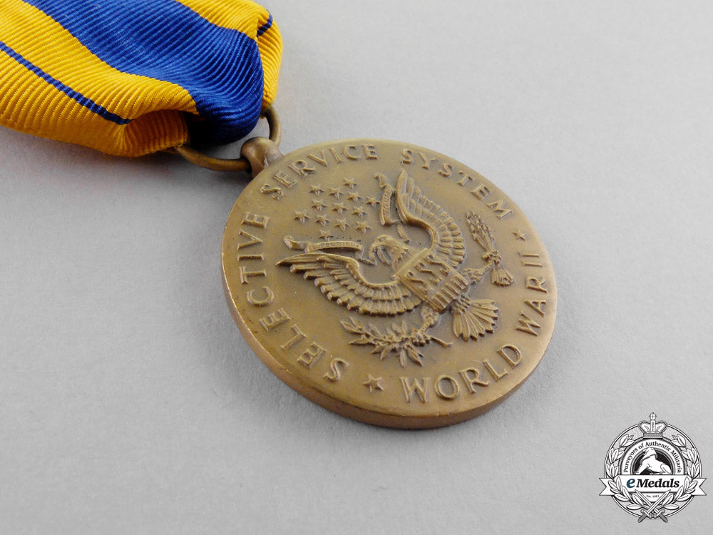 united_states._a_lot_of_second_war_period_service_medals&_awards_m17-1956