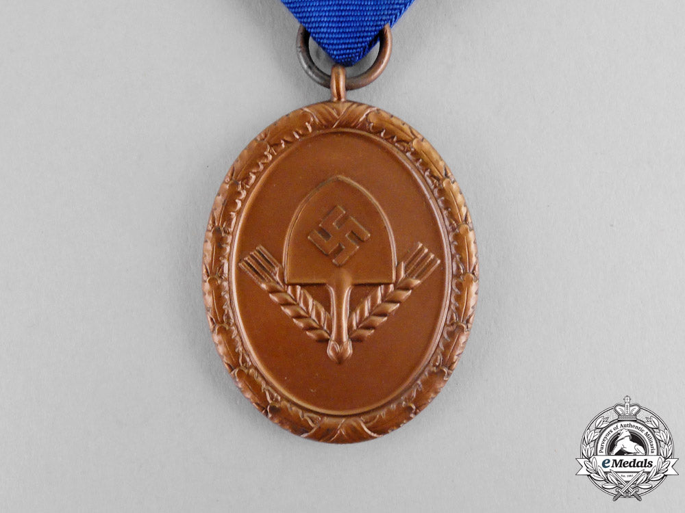 germany._a_mint_cased_rad(_national_labour_service)_award_for4_years_of_service;_light_version_m17-2114