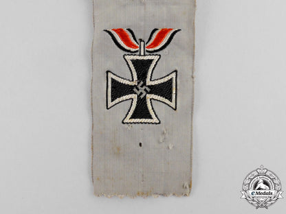 germany._a_third_reich_period_event_ribbon_with_two_ribbon_bars_m17-2142