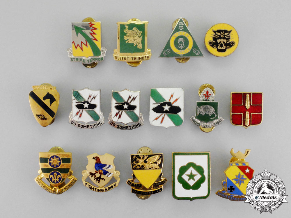 united_states._fifteen_armored_and_tank_battalion_badges_m17-215