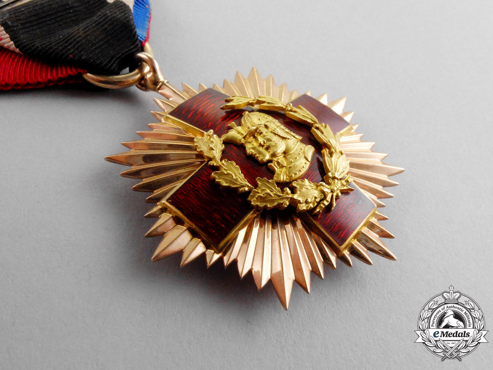 united_states._an_order_of_founders_and_patriots_of_america_membership_badge_in_gold,_c.1897_m17-2217