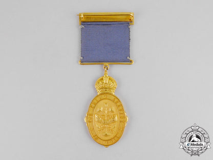 united_kingdom._a_kaisar-_i-_hind,_g.v.r.,1_st_class,_type_ii,_in_gold_with_case_m17-2238