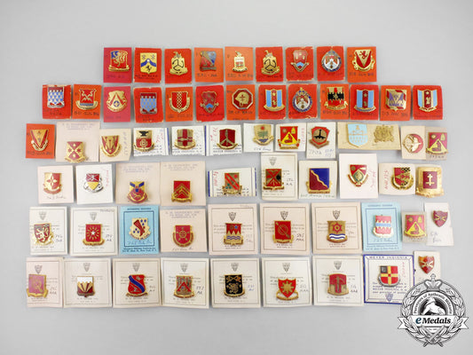united_states._a_lot_of_sixty-_four_regimental_badges_m17-2562