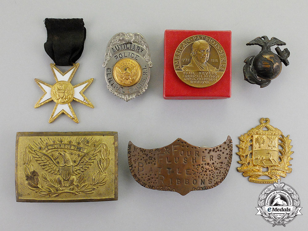 united_states._a_lot_of_seven_insignia_m17-2592
