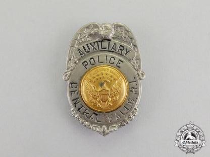 united_states._a_lot_of_seven_insignia_m17-2597