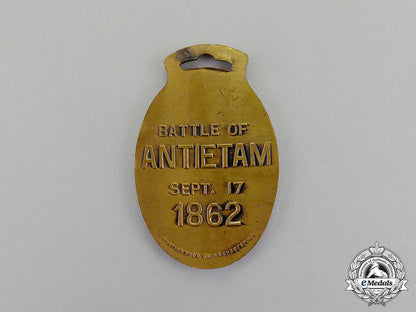 united_states._a_lot_of_eight_medals&_insignia_m17-2708