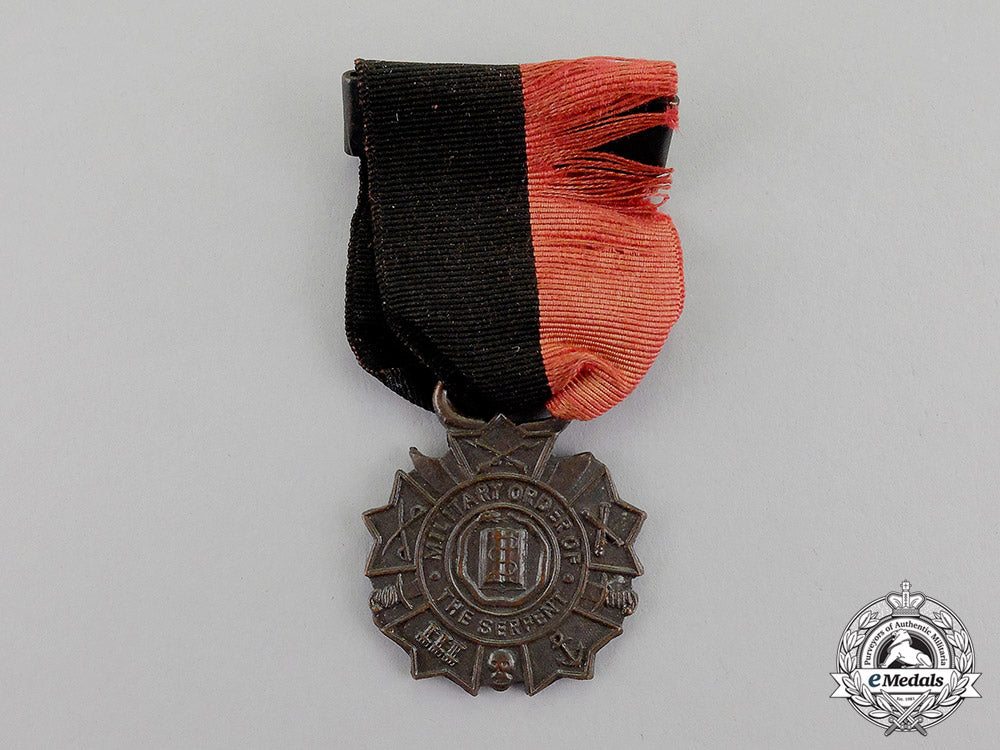 united_states._a_lot_of_three_badges_and_medals_m17-2821