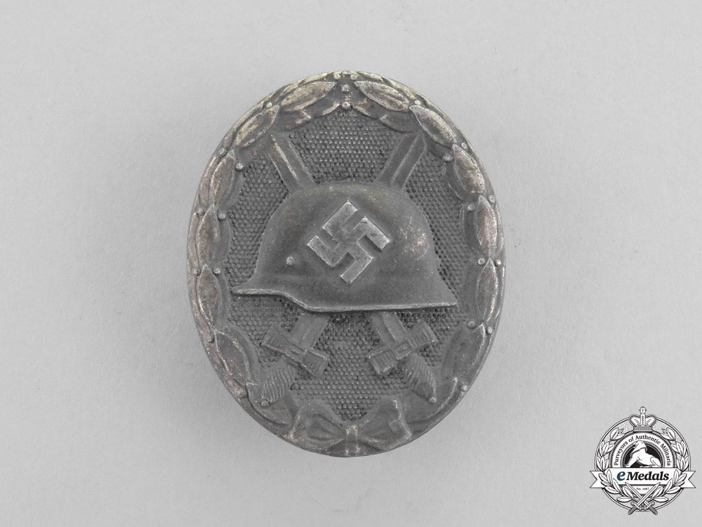 germany_a_silver_grade_wound_badge_m17-3014