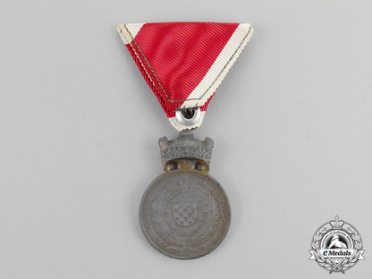 croatia._an_order_of_king_zvoninir's_crown,_bronze_grade_merit_medal_with_decoration_m17-3072