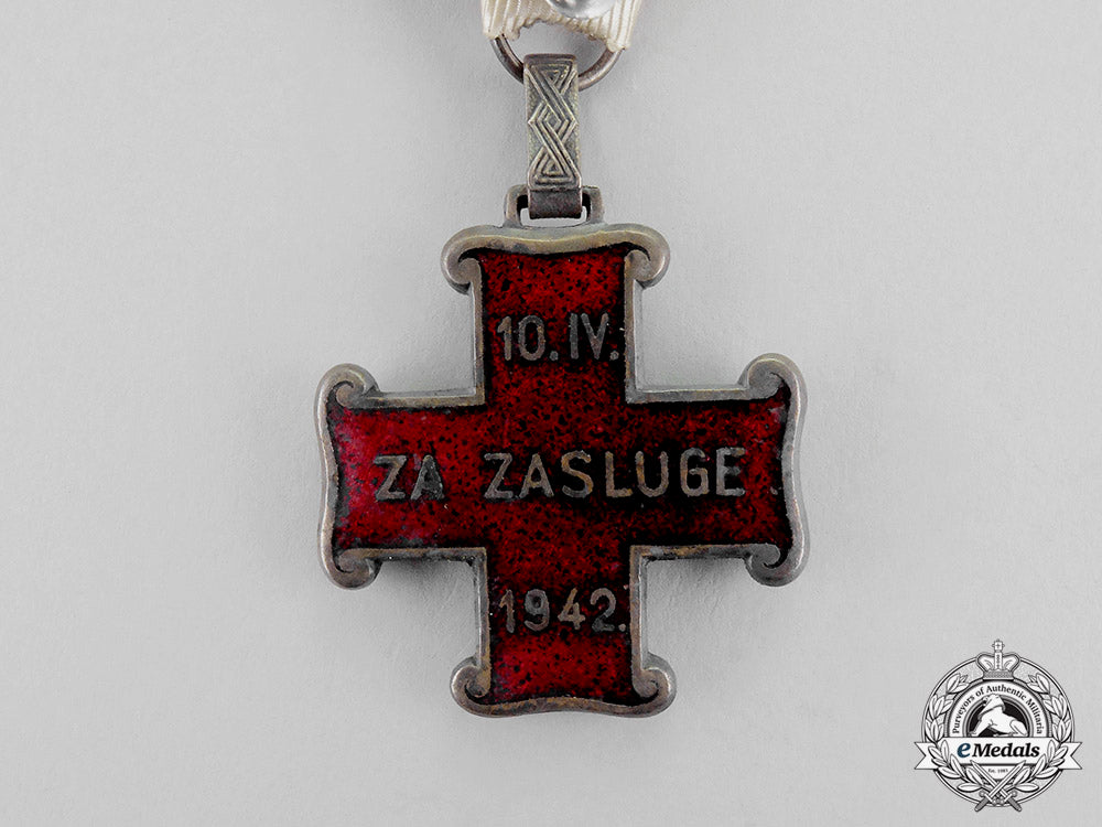 croatia._an_order_of_merit,_third_class_knight,_christian_version,_c.1943_m17-3201