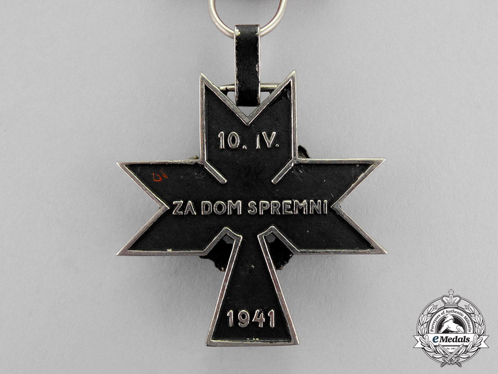 croatia._an_order_of_iron_trefoil,_fourth_class,_with_oakleaves_for_gallantry_in_action,_c.1941_m17-3232