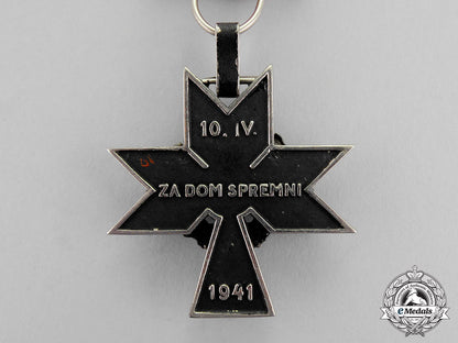 croatia._an_order_of_iron_trefoil,_fourth_class,_with_oakleaves_for_gallantry_in_action,_c.1941_m17-3232