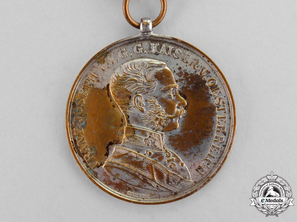 austria,_imperial._a_bravery_medal,1_st_class_silver_grade,_franz_joseph,_type_iv(1914-1916)_m17-3362