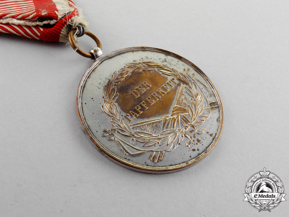austria,_imperial._a_bravery_medal,1_st_class_silver_grade,_franz_joseph,_type_iv(1914-1916)_m17-3366