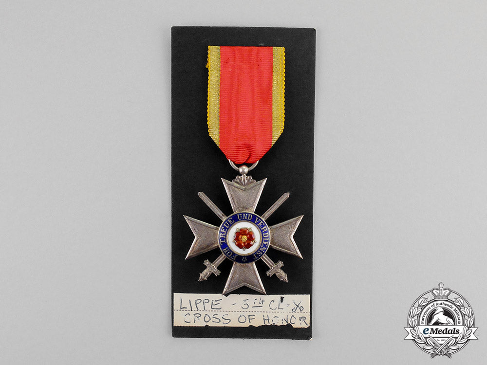 lippe._a_leopold_order_honour_cross,_fourth_class_knight_with_swords,_c.1917_m17-3446