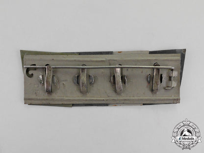 germany._a_first_war_period_four-_section_medal_bar_core_m17-356