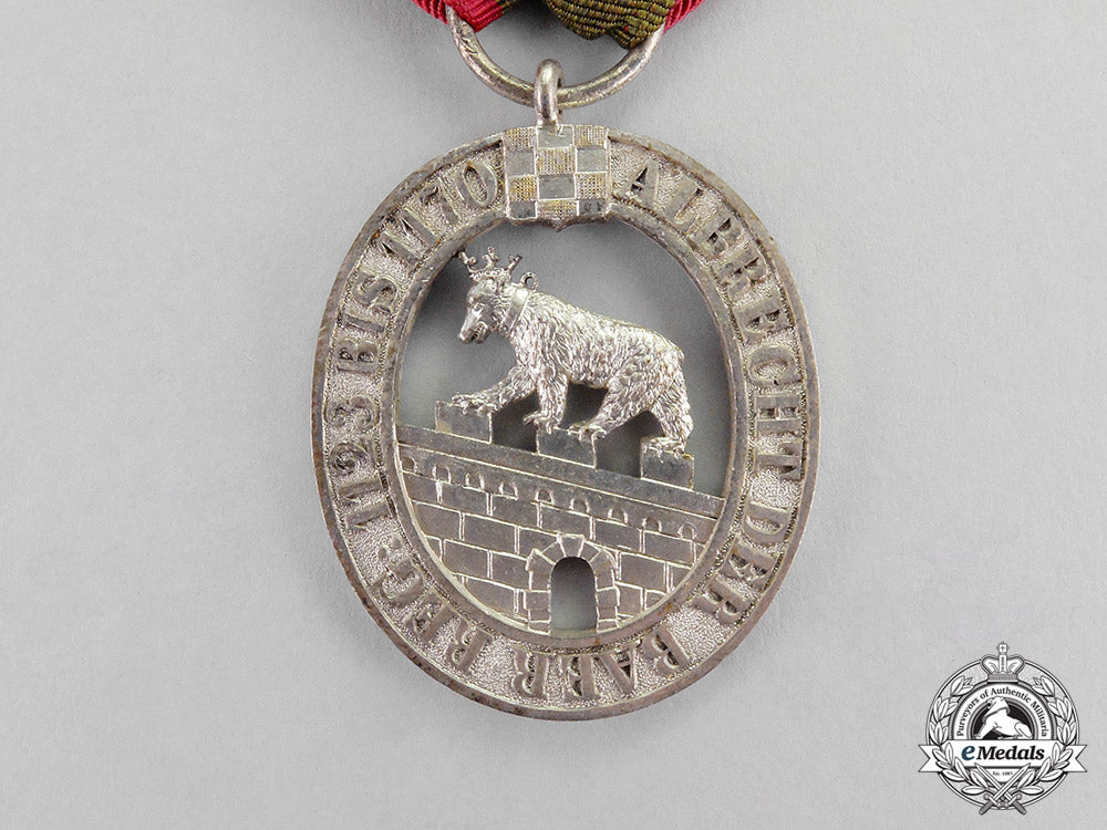 anhalt._a_house_order_of_albert_the_bear,_second_class_knight’s_cross,_c.1915_m17-3595