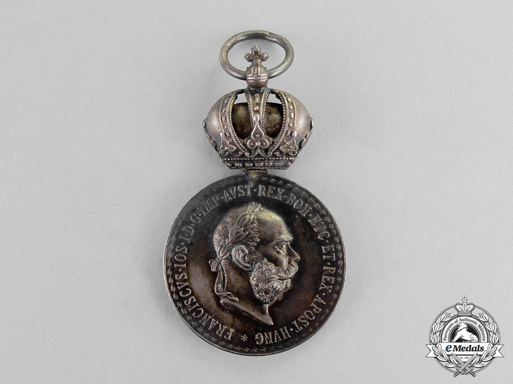 austria,_imperial._a_military_merit_medal,_regimental_dedicated,_c.1918_m17-3788