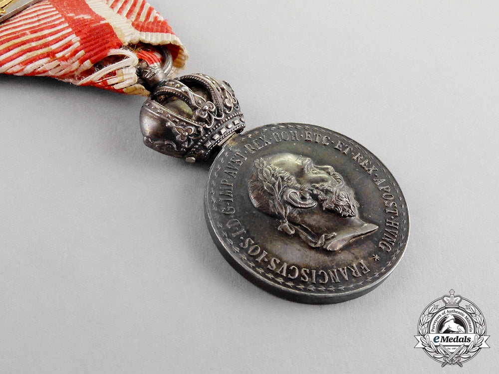 austria,_imperial._a_military_merit_medal,_regimental_dedicated,_c.1918_m17-3791