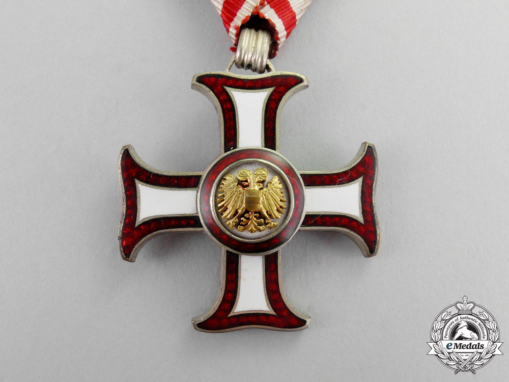 austria,_republic._a_military_merit_cross,_third_class_breast_badge,_c.1936_m17-4028
