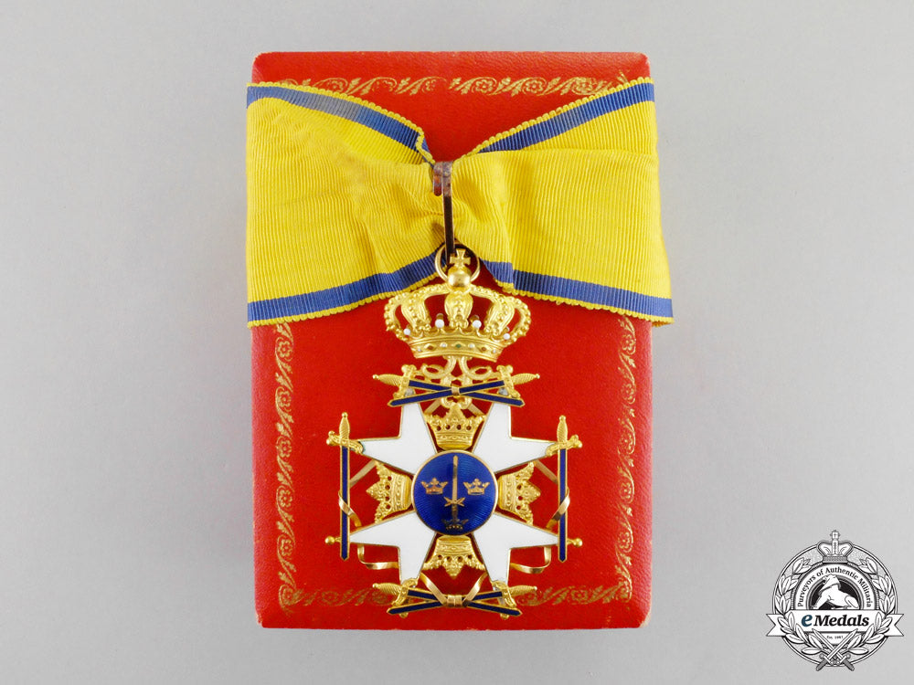 sweden._a_royal_order_of_the_sword_in_gold,_commander_with_ball_finials,_c.1930_m17-445