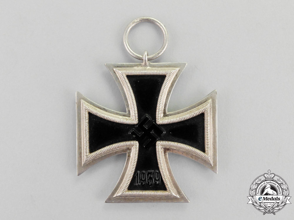 germany._a_mint_iron_cross1939_second_class_by_c._e_juncker_of_berlin_m17-617