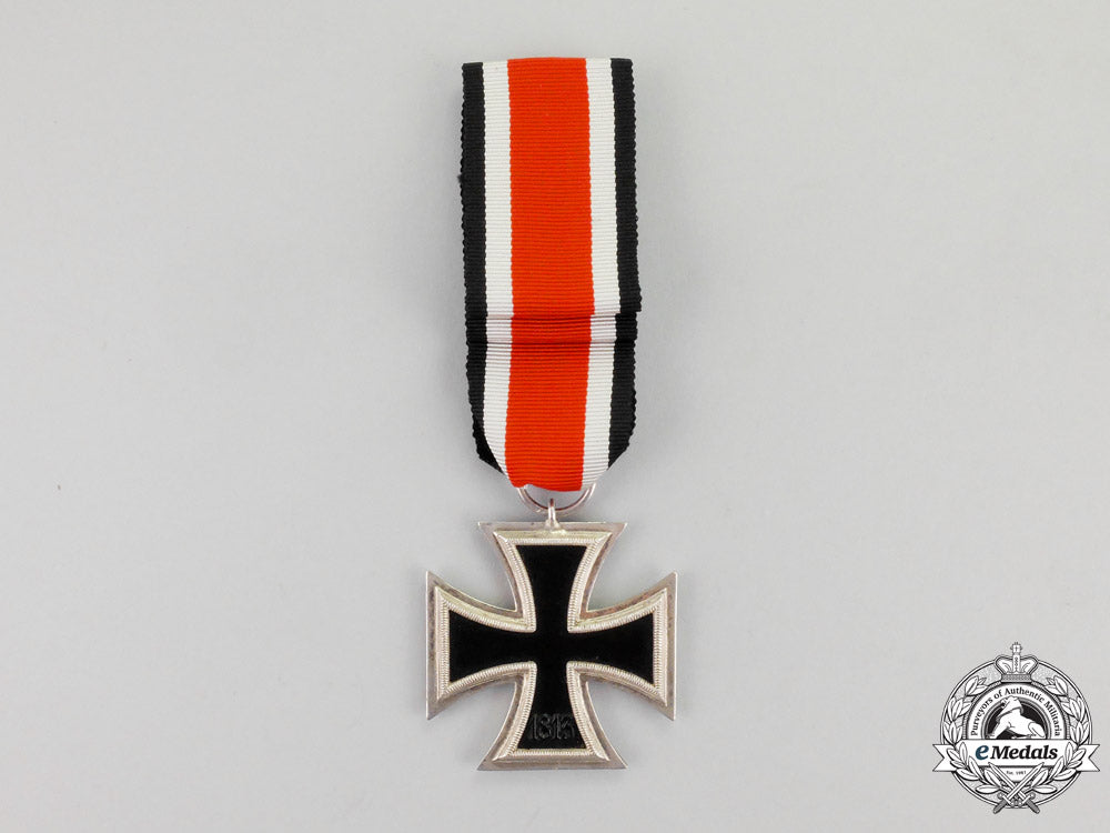 germany._a_mint_iron_cross1939_second_class_by_c._e_juncker_of_berlin_m17-619