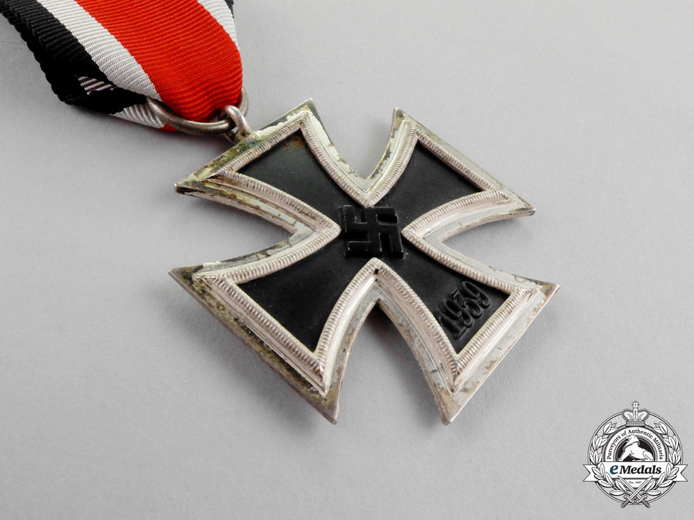 germany._an_absolutely_mint_and_unissued_iron_cross1939_second_class_with_boutonniere_m17-697