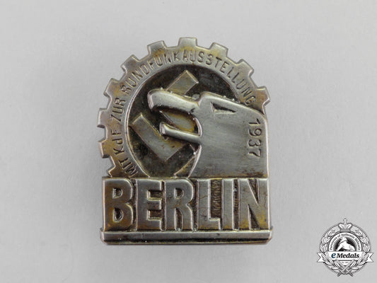 germany._a1937_kdf(_strength_through_joy)_trip_to_the_radio_broadcasting_exhibition_badge_m17-703