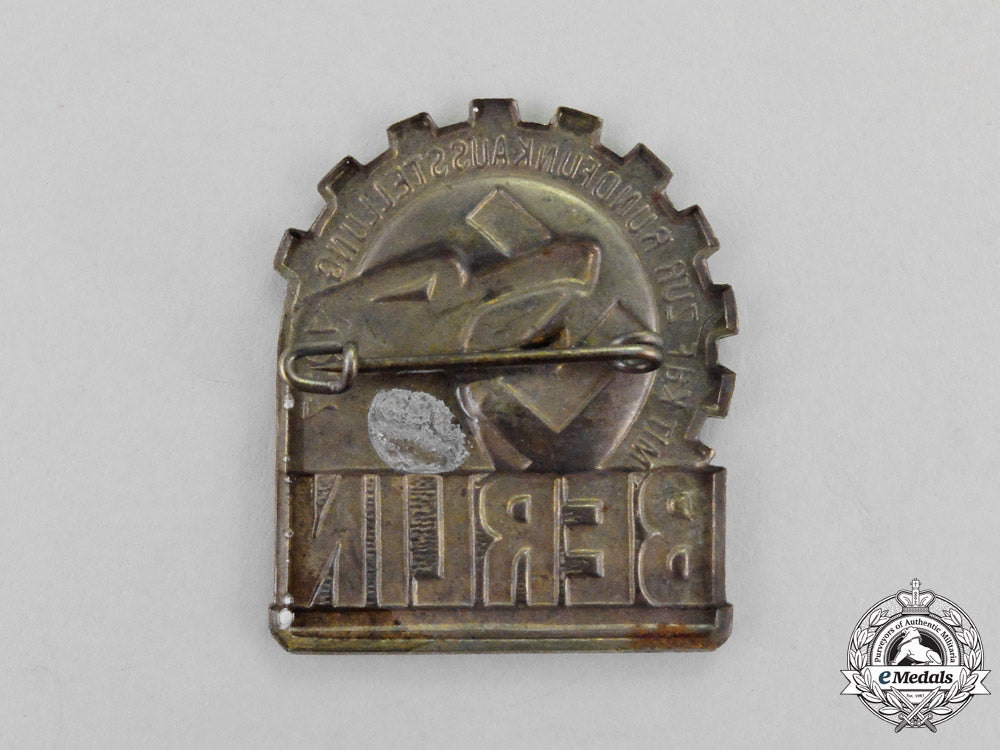 germany._a1937_kdf(_strength_through_joy)_trip_to_the_radio_broadcasting_exhibition_badge_m17-704