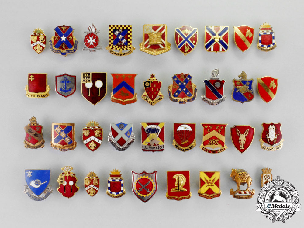 united_states._thirty-_six_army_field_artillery_badges_m17-747