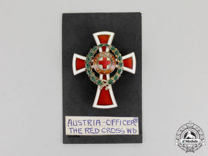 austria,_imperial._a_red_cross_officer's_decoration,_first_class,_c.1914_m18-0295